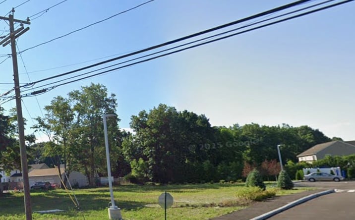 Pictures of Land property located at 257 Silver Ln, East Hartford, CT 06118 for sales - image #1