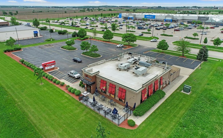 Pictures of Retail property located at 2126 Gateway Center Dr, Belvidere, IL 61008 for sales - image #1