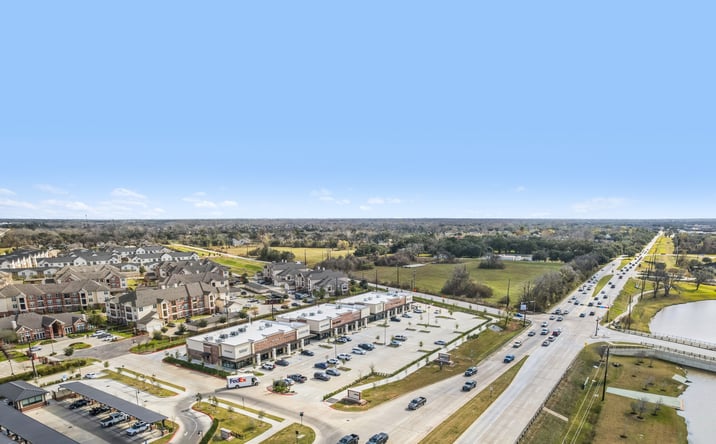 Pictures of Retail property located at 5304 Sienna Pkwy, Missouri City, TX 77459 for sales - image #1