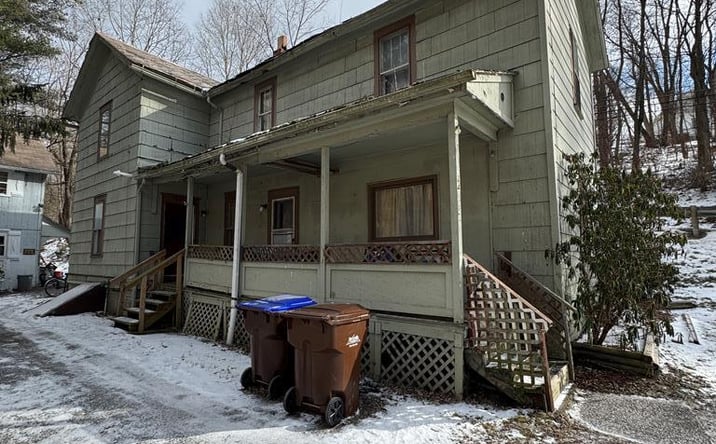 Pictures of Multifamily property located at 24 2nd Ave, Franklin, PA 16323 for sales - image #1