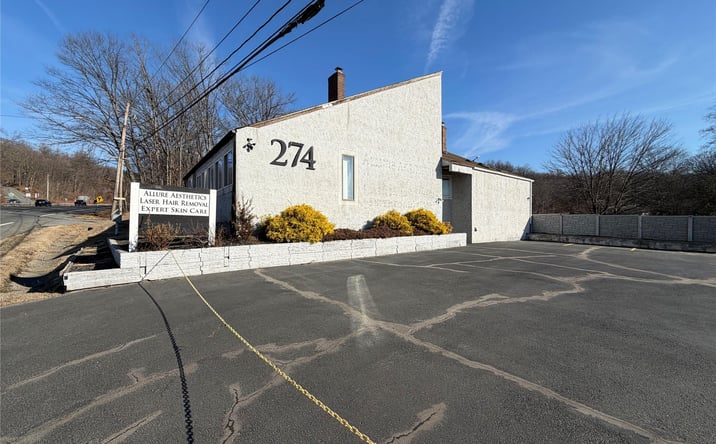 Pictures of Office property located at 274 N 303 Route, Clarkstown, NY 10994 for sales - image #1