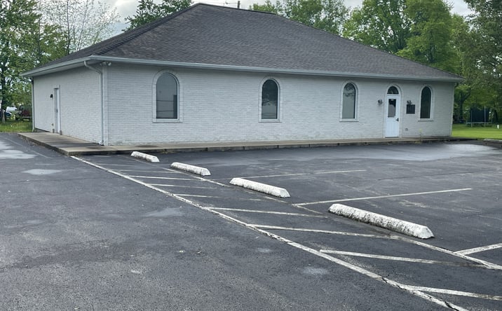 Pictures of Office property located at 1704 N Holmes Street, Marion, IL 62959 for sales - image #1