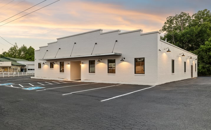 Pictures of Retail property located at 111 Nashville Hwy, Columbia, TN 38401 for sales - image #1