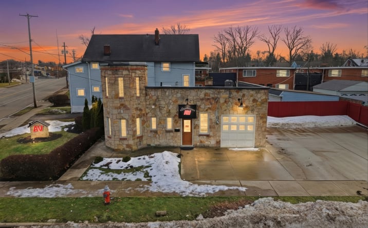 Pictures of Office, Retail property located at 2860 Noble Road, Cleveland , OH 44121 for sales - image #1