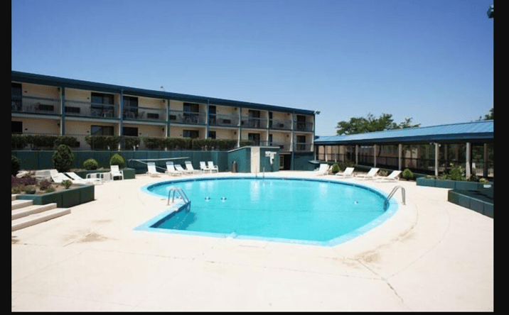 Pictures of Business for Sale, Hospitality property located at 5405 N Lincoln Blvd, Oklahoma City, OK 73105 for sales - image #1
