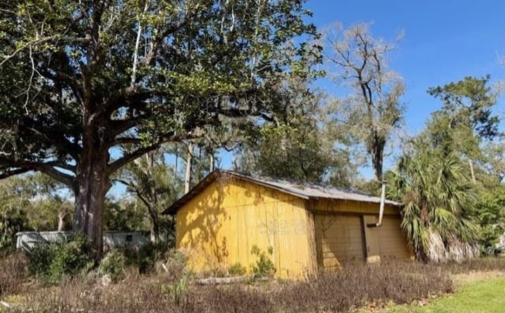 Pictures of Land property located at 1219 N Paris St, Bell, FL 32619 for sales - image #1