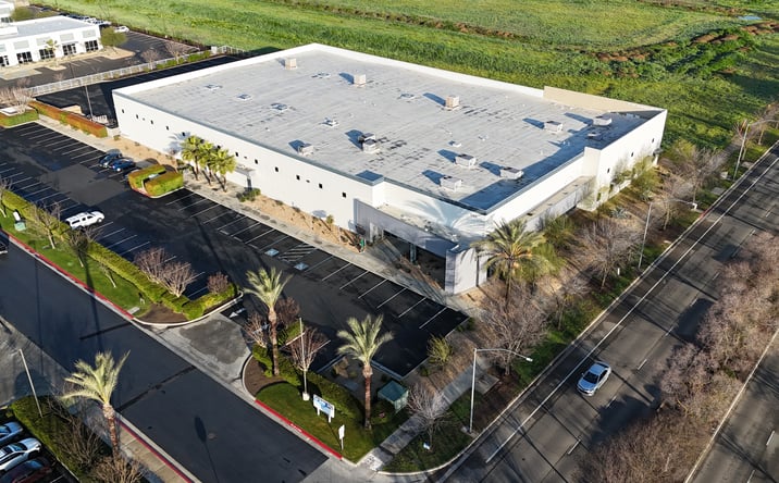 Pictures of Industrial property located at 998 N Temperance Ave, Clovis, CA 93611 for sales - image #1