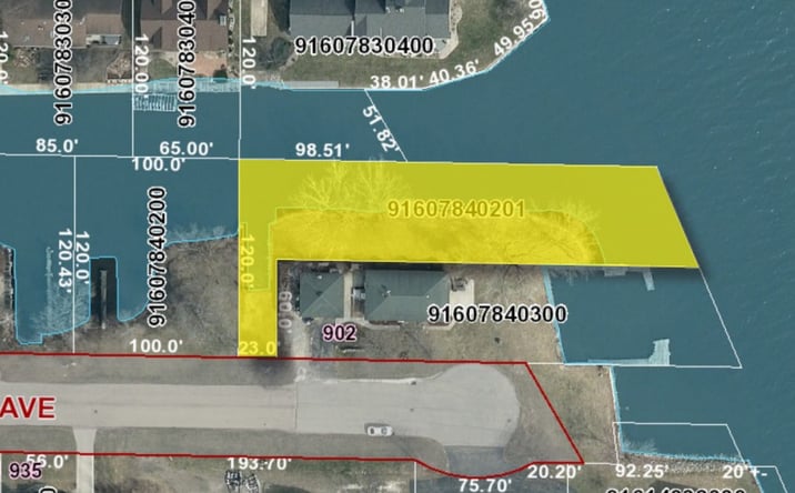 Pictures of Land property located at 912 Adams Ave, Oshkosh, WI 54902 for sales - image #1
