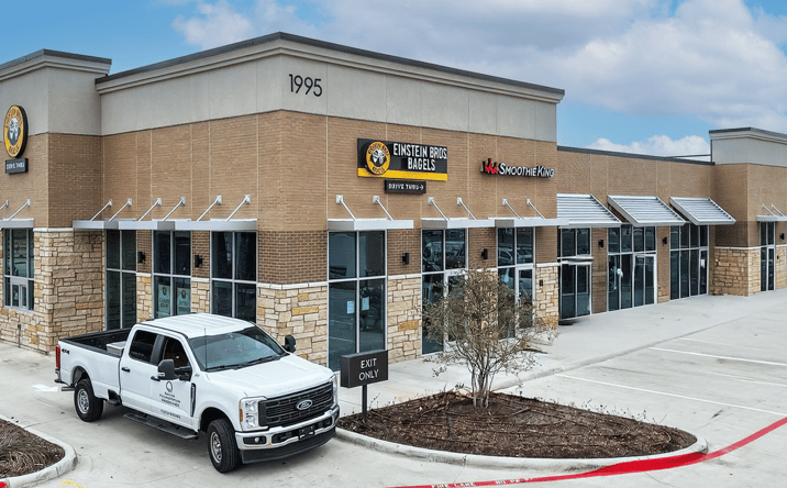 Pictures of Retail property located at 1995 N Hwy 77, Waxahachie, TX 75165 for sales - image #1