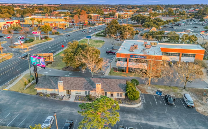 Pictures of Office, Retail property located at 5043 Bayou Blvd, Pensacola, FL 32503 for sales - image #1