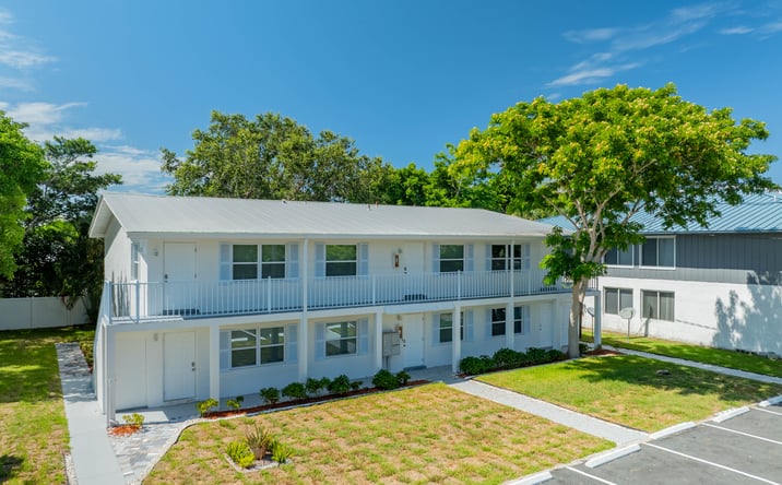 Pictures of Multifamily property located at 1150 Carlton Court, Fort Pierce, FL 34949 for sales - image #1