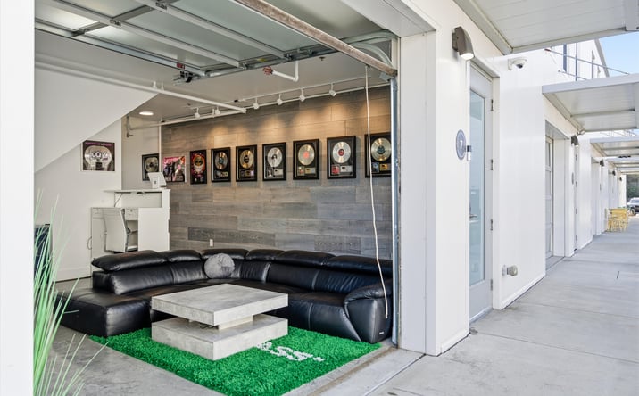 Pictures of Mixed Use, Office, Retail, Special Purpose property located at 370 Herron Dr, Nashville, TN 37210 for sales - image #1
