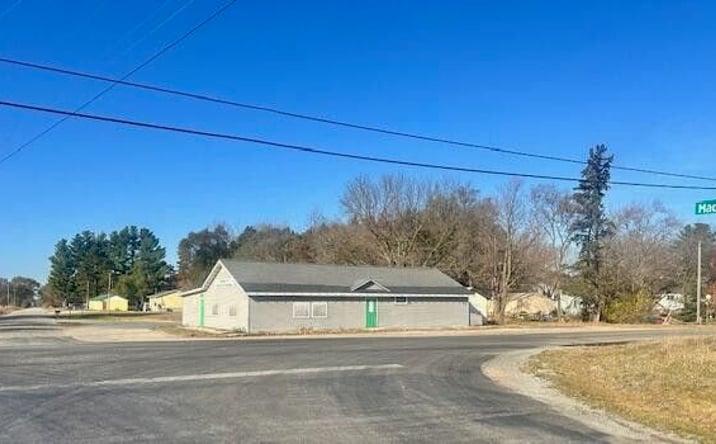 Pictures of Mixed Use, Retail property located at 7203 N 126th Ave, Hart, MI 49420 for sales - image #1