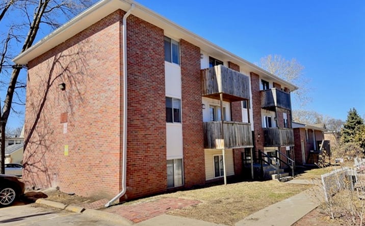 Pictures of Multifamily property located at 2125 A St, Lincoln, NE 68502 for sales - image #1