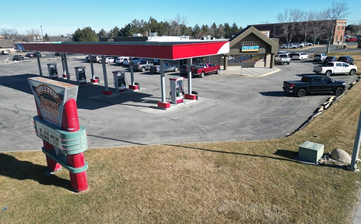 Pictures of Retail property located at 523 Hilltop Rd, Billings, MT 59105 for sales - image #1