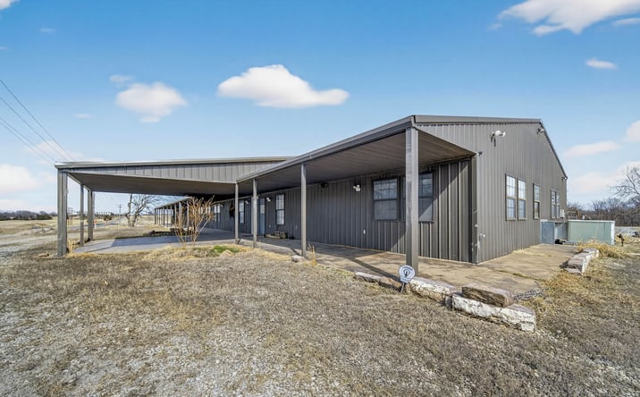 Pictures of Land, Mixed Use, Office property located at 1521 OK-99, Stroud, OK 74079 for sales - image #1