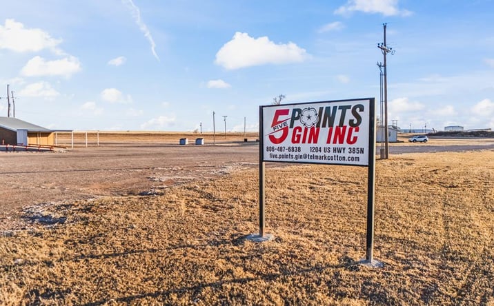 Pictures of Land, Office, Industrial property located at 1204 Hwy 385N, Seminole, TX 79360 for sales - image #1