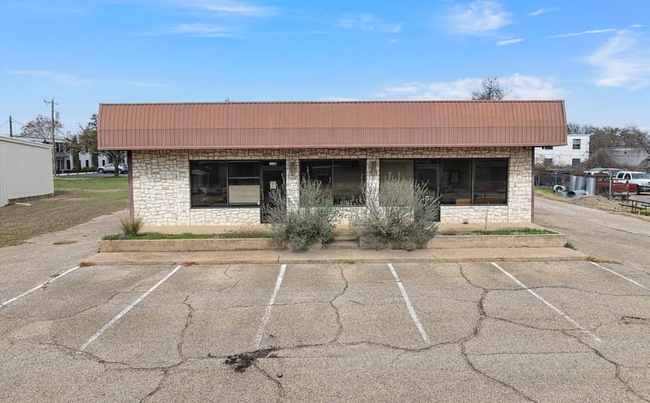 Pictures of Industrial property located at 110 Post Office Dr, Suite A-B, Hewitt, TX 76643 for sales - image #1