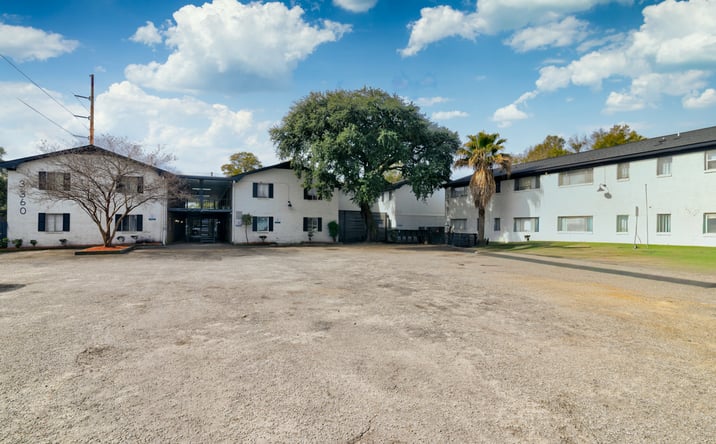 Pictures of Multifamily property located at 3360 Apache St, North Charleston, SC 29405 for sales - image #1
