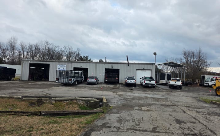 Pictures of Industrial property located at 802 Tennessee Blvd, Lebanon, TN 37087 for sales - image #1