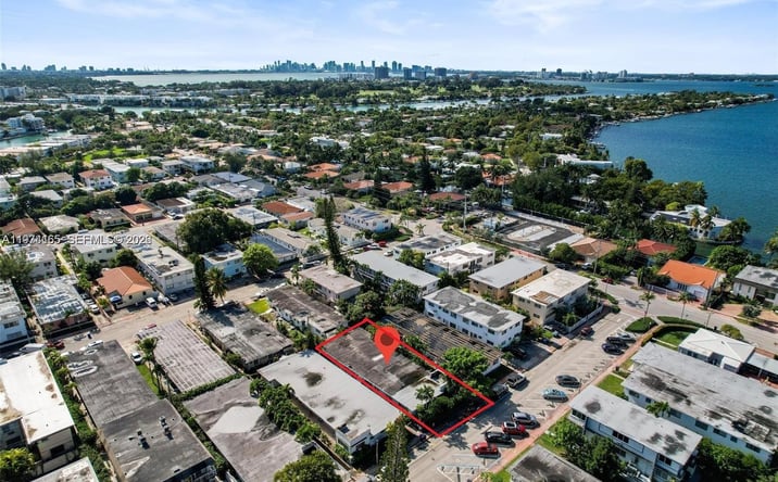 Pictures of Multifamily property located at 810 82nd St, Miami Beach, FL 33141 for sales - image #1