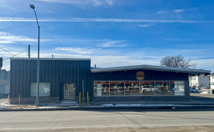 Pictures of Retail property located at 21-23 5th St SW, Mason City, IA 50401 for sales - image #1