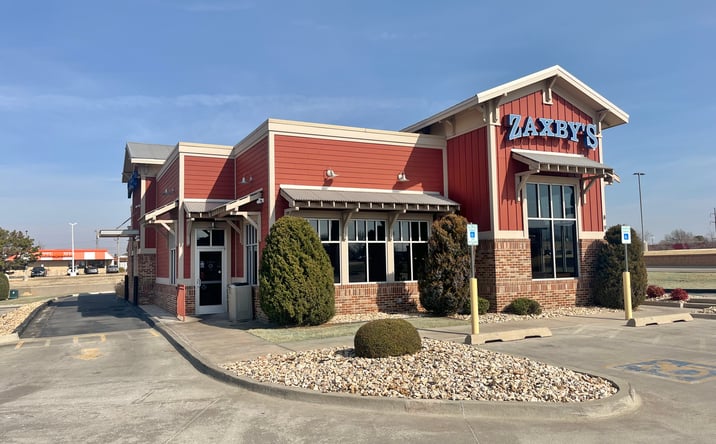 Pictures of Retail property located at 5859 Northwest Expy, Warr Acres, OK 73132 for sales - image #1