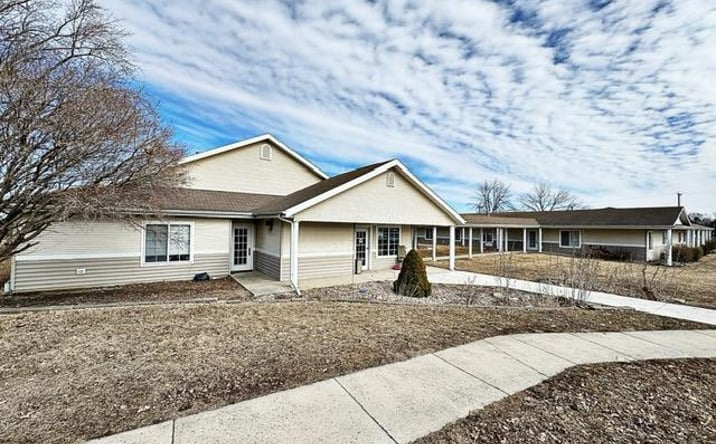 Pictures of Multifamily property located at 1806 Main St, Gowrie, IA 50543 for sales - image #1