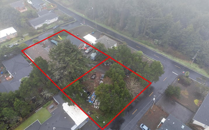 Pictures of Multifamily property located at 1032 SW 14th Street, Lincoln City, OR 97367 for sales - image #1