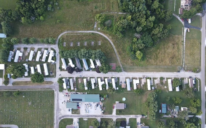 Pictures of Mobile Home Park property located at 661 N 19th St, Hamilton, IL 62341 for sales - image #1