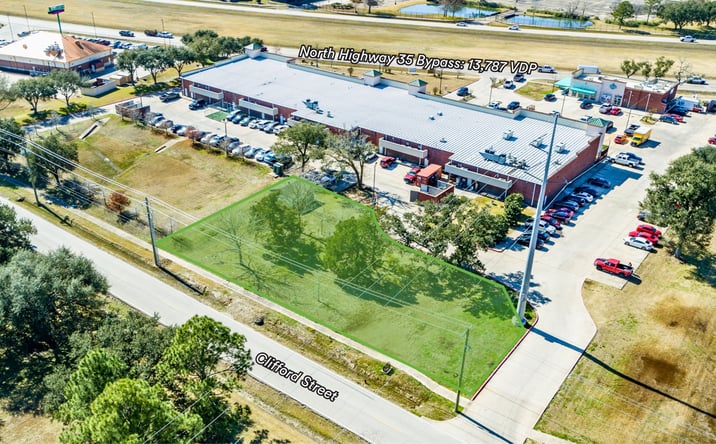 Pictures of Land property located at Clifford Street, Alvin, TX 77511 for sales - image #1