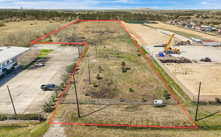 Pictures of Land property located at 4820 FM 2004, Hitchcock, TX 77563 for sales - image #1