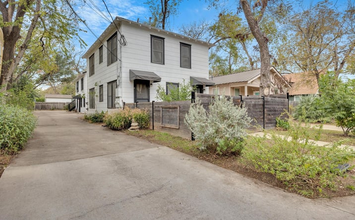 Pictures of Multifamily property located at 4302 Avenue G Avenue #A, B, C, Austin, TX 78751 for sales - image #1