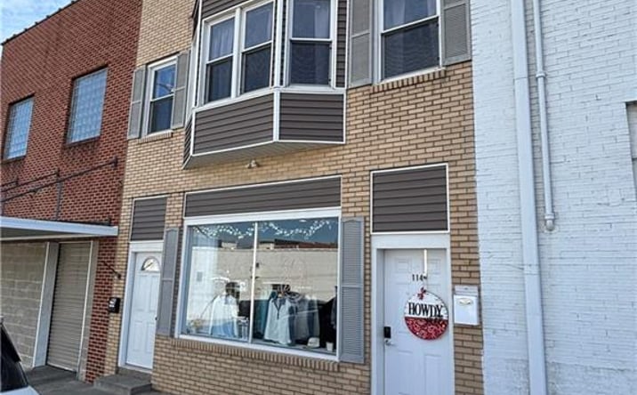 Pictures of Business for Sale, Retail, Industrial property located at 114 E 2nd Street, Maryville, MO 64468 for sales - image #1