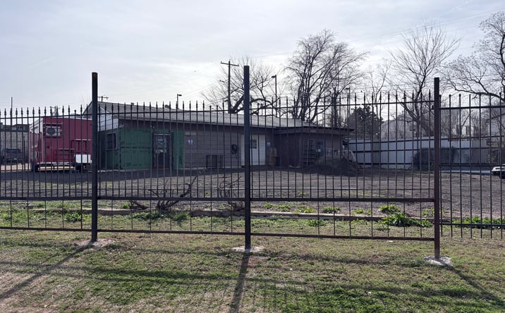 Pictures of Industrial, Retail property located at 2140 SW 44th St, Oklahoma City, OK 73119 for sales - image #1