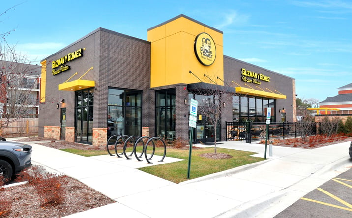 Pictures of Retail property located at 795 E Golf Rd, Schaumburg, IL 60173 for sales - image #1