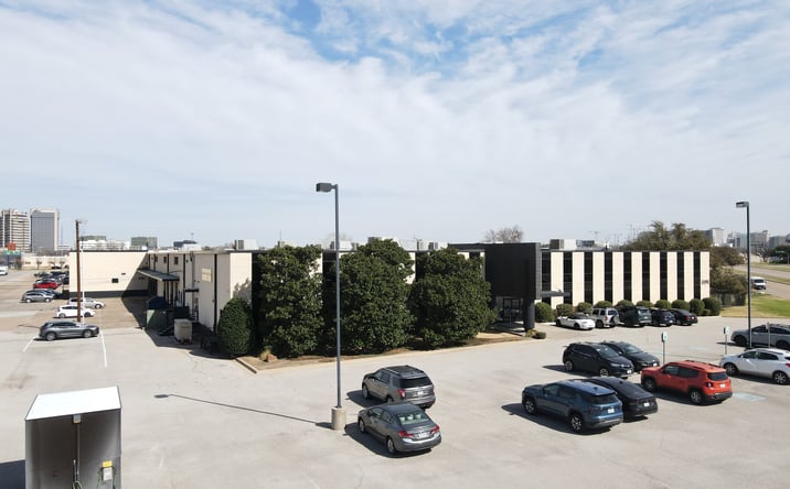Pictures of Industrial property located at 3191 Commonwealth Dr., Dallas, TX 75247 for sales - image #1