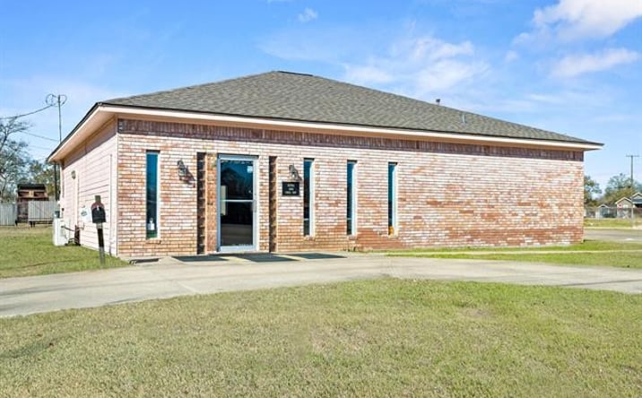 Pictures of Business for Sale, Mixed Use, Office property located at 3690 S 11th St, Beaumont, TX 77705 for sales - image #1