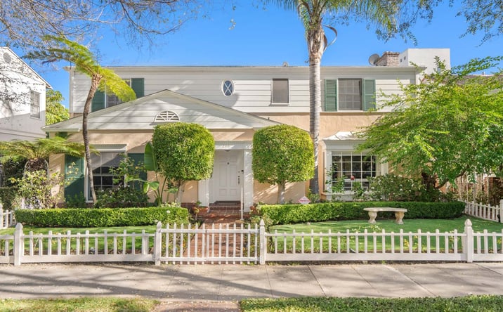 Pictures of Multifamily property located at 208 S El Camino Dr, Beverly Hills, CA 90212 for sales - image #1