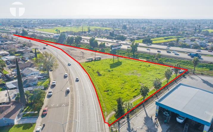 Pictures of Retail property located at 1725 French Camp Turnpike, Stockton, CA 95206 for sales - image #1