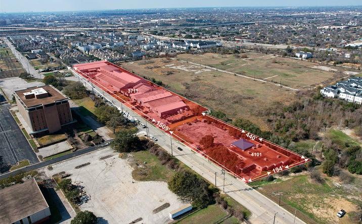 Pictures of Land property located at 3711-4101 Clinton Dr, Houston, TX 77020 for sales - image #1