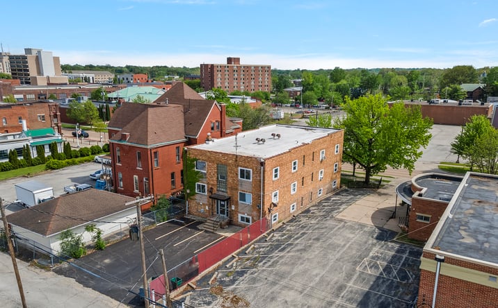 Pictures of Multifamily property located at 320 W Main St, Decatur, IL 62522 for sales - image #1