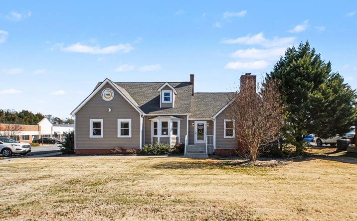 Pictures of Retail property located at 2603 Lafayette Blvd, Fredericksburg, VA 22401 for sales - image #1