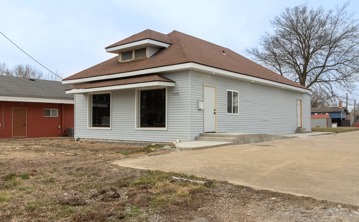 Pictures of Office, Retail property located at 1506 W MAIN Street, Marion, IL 62959 for sales - image #1