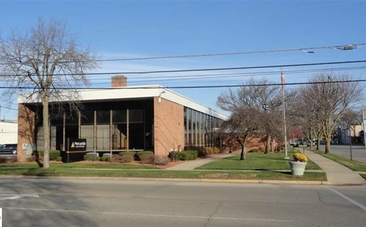 Pictures of Hospitality, Mixed Use, Office, Retail property located at 311 Woodworth Ave, Alma, MI 48801 for sales - image #1