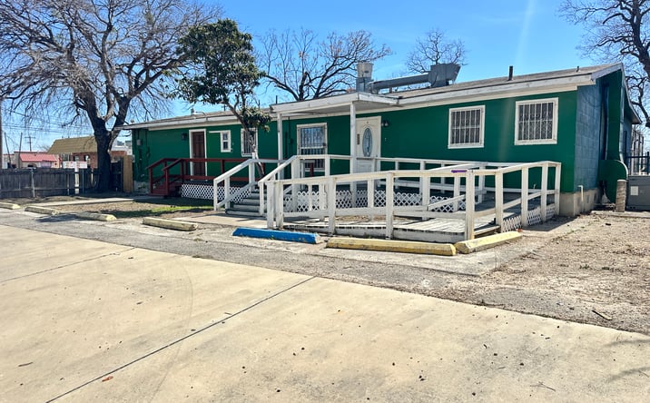 Pictures of Office property located at 114 W Vestal Pl, San Antonio, TX 78221 for sales - image #1