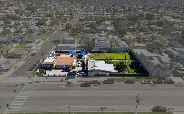Pictures of Land, Retail property located at 9600 S Western Ave, Los Angeles, CA 90047 for sales - image #1