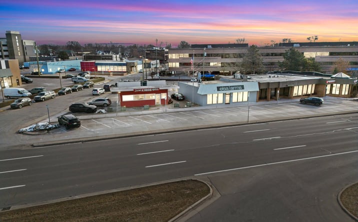 Pictures of Retail property located at 34164 & 34168 Woodward Ave, Birmingham, MI 48009 for sales - image #1
