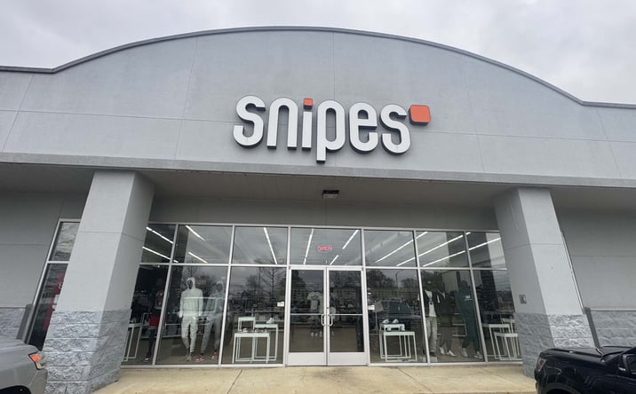 Pictures of Retail property located at 113 John R Lovelace Dr, Batesville, MS 38606 for sales - image #1