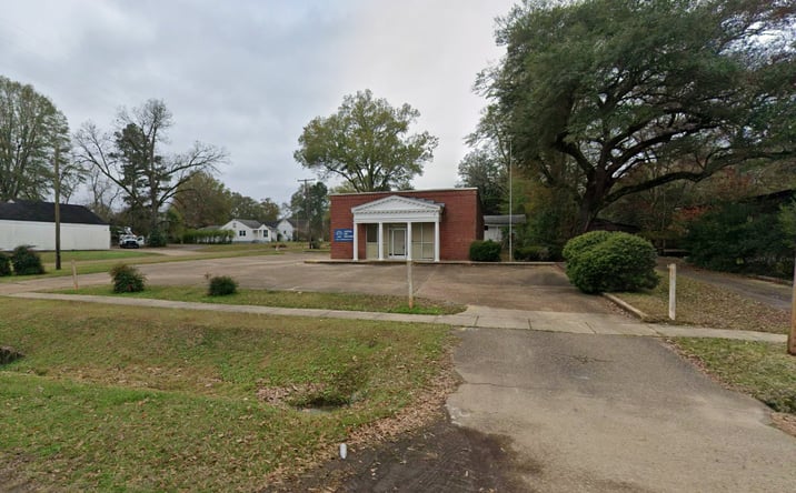 Pictures of Retail property located at 205 Cunningham Street, Terry, MS 39170 for sales - image #1